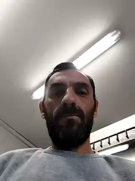 hotmen83 online show from 24, 10, 2025