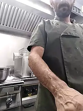 hotmen83 online show from 21, 10, 2025