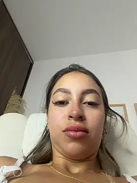 shannel moss   online show from 19, 4, 2026