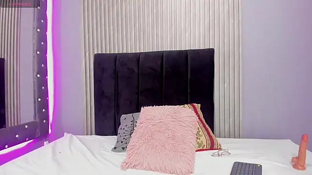 Sex samantha online show from 18, 12, 2025