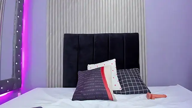 Sex samantha online show from 24, 11, 2025