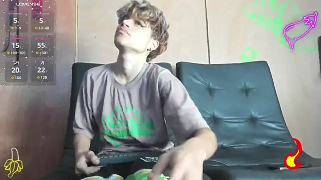 spicy adonhis online show from 18, 11, 2025