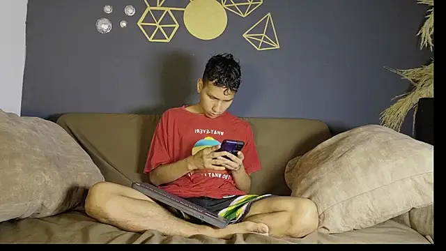 spicy adonhis online show from 17, 4, 2026