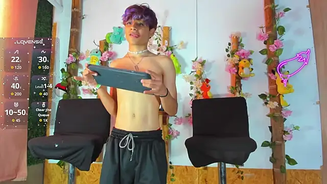 spicy adonhis online show from 1, 10, 2025