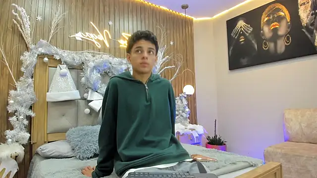 owen  johnson online show from 22, 12, 2025