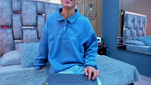 owen  johnson online show from 30, 11, 2025