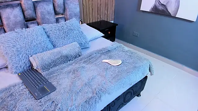 owen  johnson online show from 7, 11, 2025