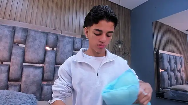 owen  johnson online show from 5, 3, 2026