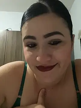 IvettSt  online show from 18, 7, 2026