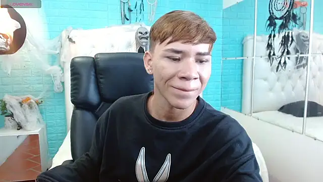 nathanclay online show from 2, 11, 2025