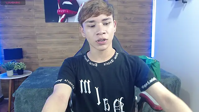 nathanclay online show from 10, 4, 2026