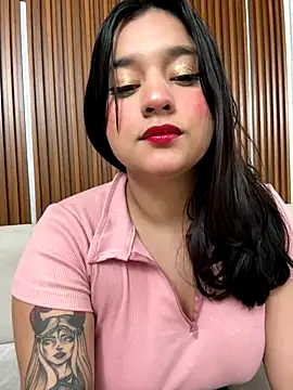 Snapshot of mia_everly chatting on 29, 10, 2025 mia everly online show from 29, 10, 2025