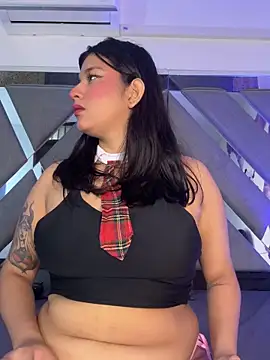 Snapshot of mia_everly chatting on 19, 10, 2025 mia everly online show from 19, 10, 2025