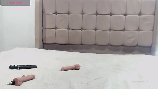 HotAss Hally online show from 6, 10, 2025