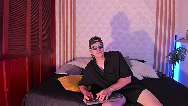 Cristian blaze online show from 10, 4, 2026