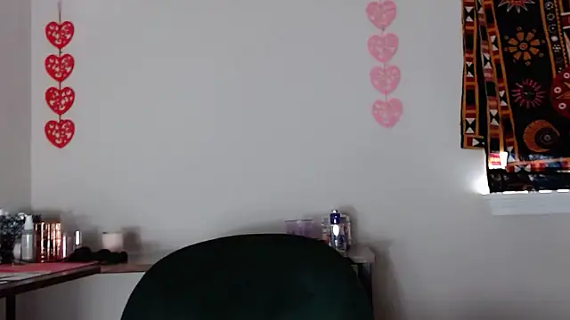 Cherribombzz online show from 28, 2, 2026