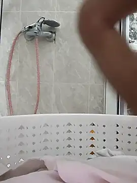 Snapshot of Ynsemr chatting on 30, 10, 2025 Ynsemr online show from 30, 10, 2025