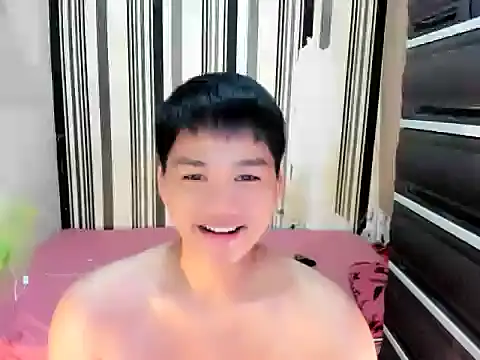 Snapshot of Mister_officer69 chatting on 1, 3, 2026 Mister officer69 online show from 1, 3, 2026