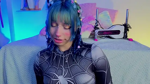 zoelight18 online show from 12, 2, 2026