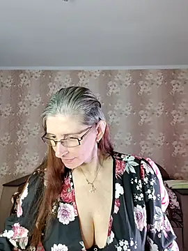 CandiCole online show from 6, 5, 2026