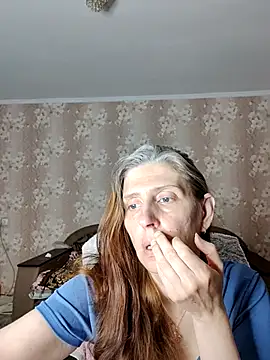 Snapshot of CandiCole chatting on 10, 7, 2026 CandiCole online show from 10, 7, 2026