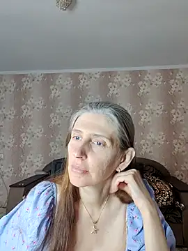 Snapshot of CandiCole chatting on 8, 7, 2026 CandiCole online show from 8, 7, 2026