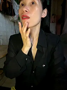 MinHiNi online show from 2, 10, 2025