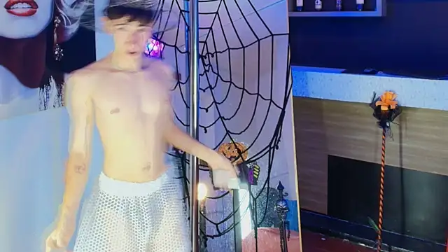  DantFox  online show from 30, 10, 2025