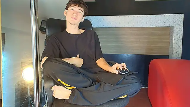  DantFox  online show from 12, 11, 2025