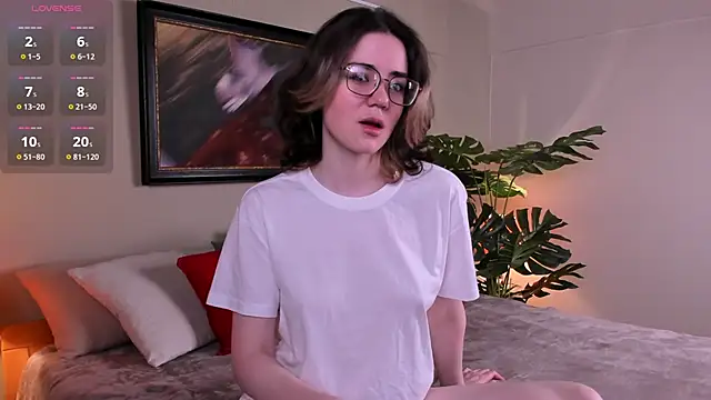 Sunny Teaze online show from 13, 3, 2026