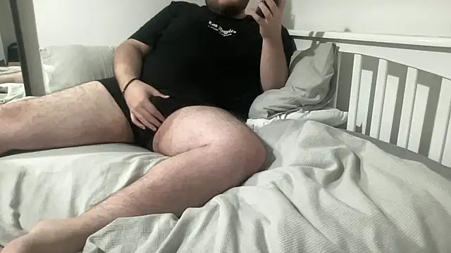 Snapshot of British_28 chatting on 26, 11, 2025 British 28 online show from 26, 11, 2025