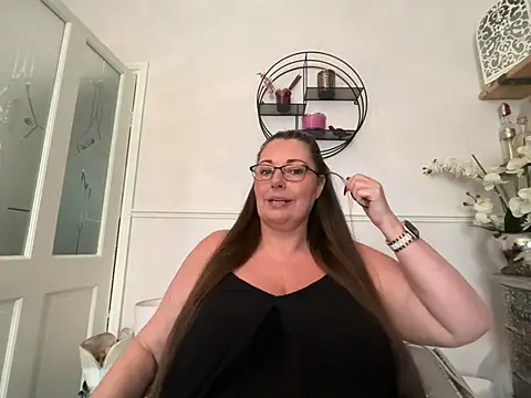 BuxomKitty BBW online show from 27, 5, 2026
