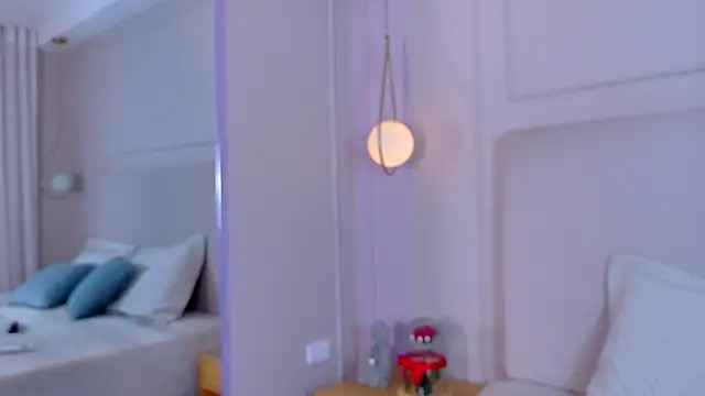 ZoehAngel online show from 7, 11, 2025