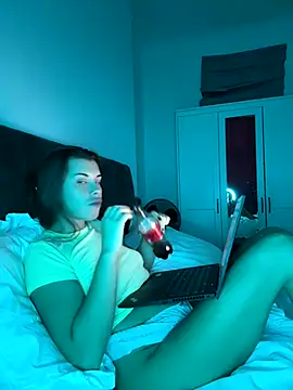 AlitaNova online show from 15, 10, 2025