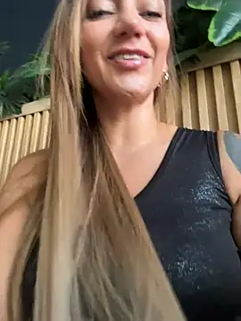 Snapshot of Ninabigtitied chatting on 15, 7, 2026 Ninabigtitied online show from 15, 7, 2026