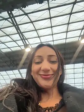 Ninabigtitied online show from 15, 11, 2025