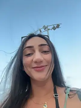 Ninabigtitied online show from 4, 12, 2025