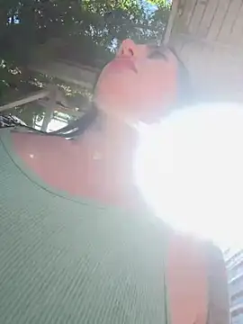 Ninabigtitied online show from 26, 9, 2025