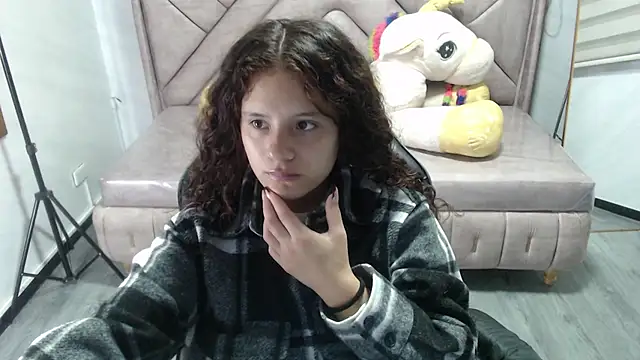 Velvet Moon V online show from 13, 11, 2025