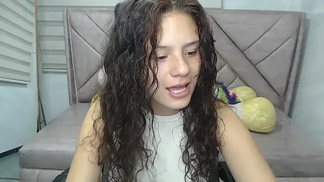 Velvet Moon V online show from 22, 9, 2025