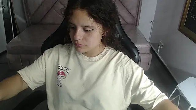 Velvet Moon V online show from 9, 2, 2026