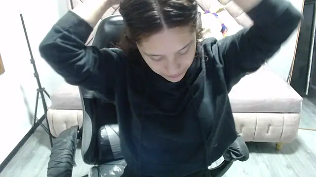 Velvet Moon V online show from 12, 11, 2025