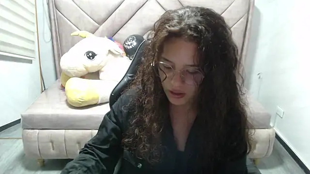 Velvet Moon V online show from 30, 10, 2025