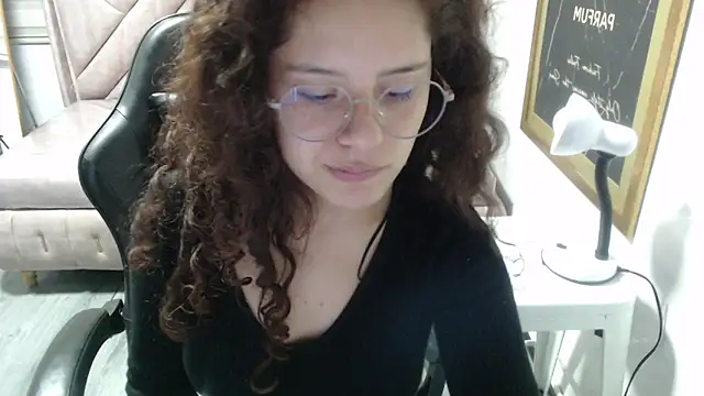 Velvet Moon V online show from 26, 11, 2025