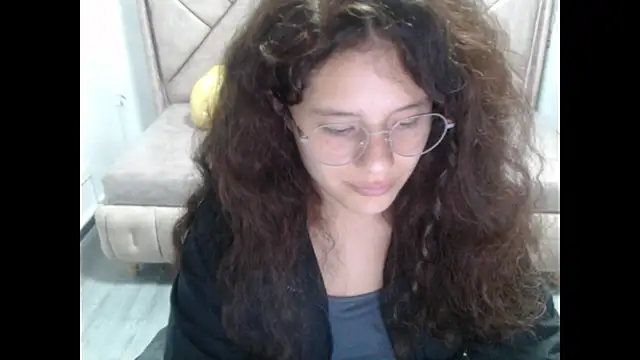 Velvet Moon V online show from 28, 10, 2025