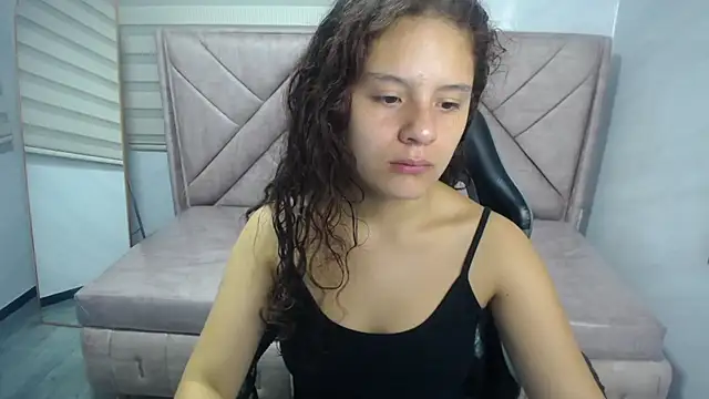 Velvet Moon V online show from 1, 10, 2025