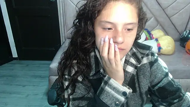 Velvet Moon V online show from 24, 10, 2025