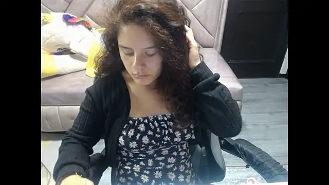 Velvet Moon V online show from 17, 10, 2025