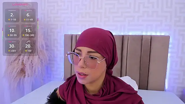 Snapshot of naishaa_ chatting on 22, 6, 2026 naishaa online show from 22, 6, 2026