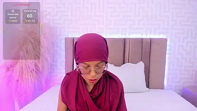 naishaa  online show from 18, 5, 2026